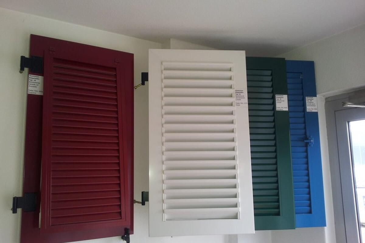 klapplaeden fensterlaeden aus aluminium